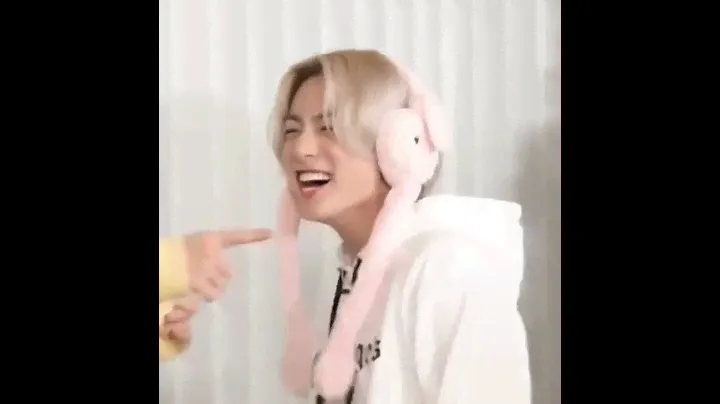 #BTS happily dancing with cute earmuffs 😭😍