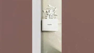 Chanel Caviar Card Holder Flap