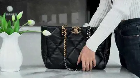 CHANEL 19 EAST WEST SHOPPING BAG AS3660 B04852 94305